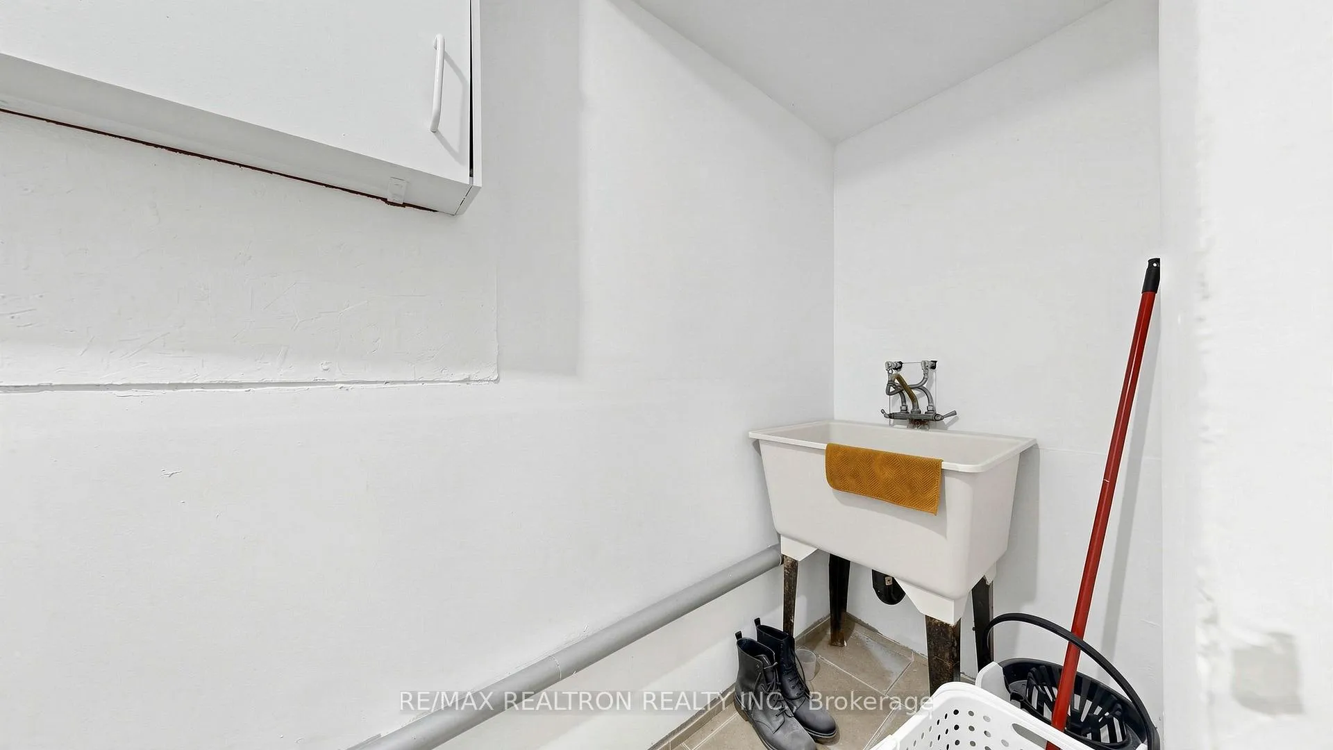 Photo 40 of 58 Glanvil Crescent, Scarborough, Malvern — HOMEH