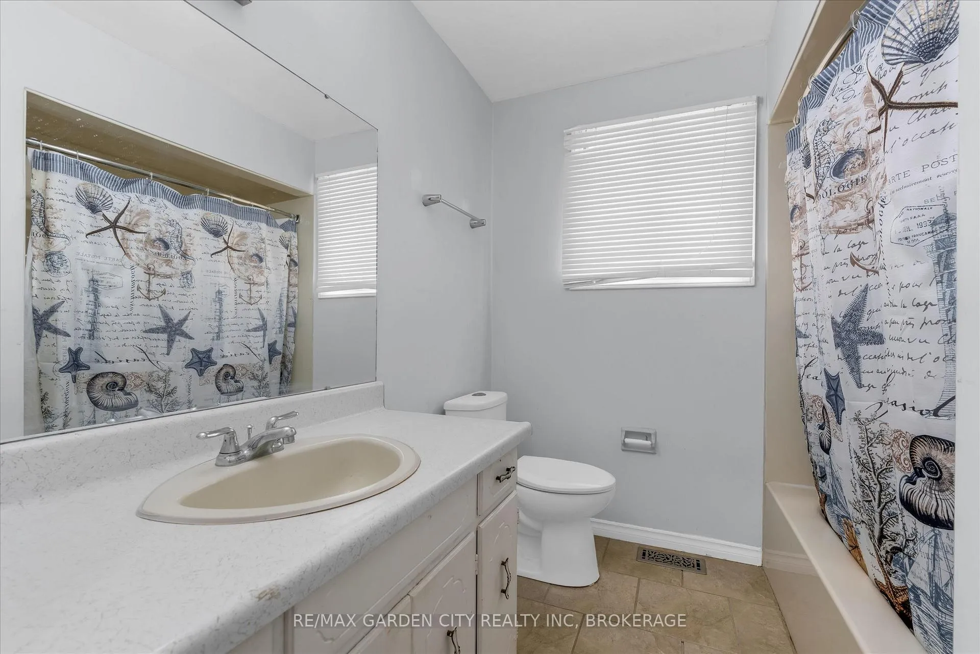 Photo 13 of 82 Linwell Road, St. Catharines, Lakeport — HOMEH