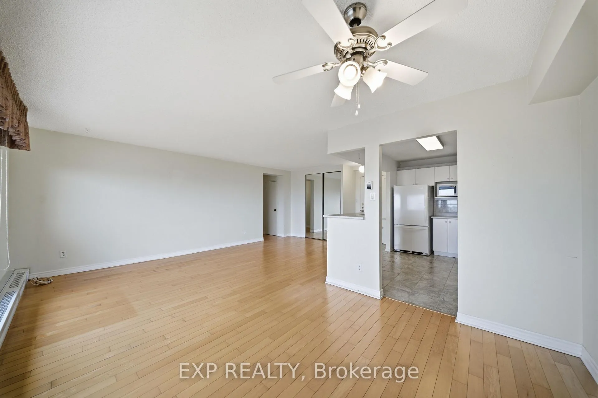 Photo 10 of Unit 1004, 665 Bathgate Drive, Ottawa, Carson Meadows — HOMEH