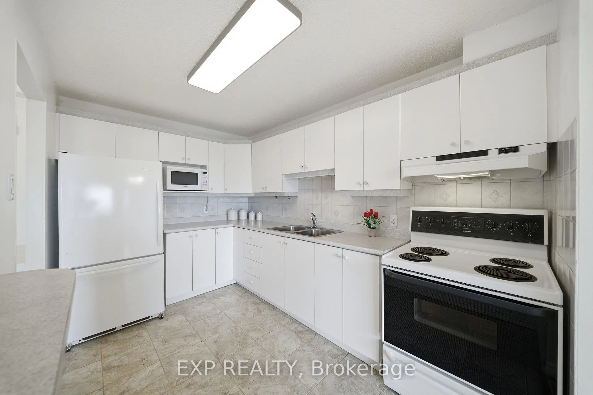 Photo 11 of Unit 1004, 665 Bathgate Drive, Ottawa, Carson Meadows — HOMEH