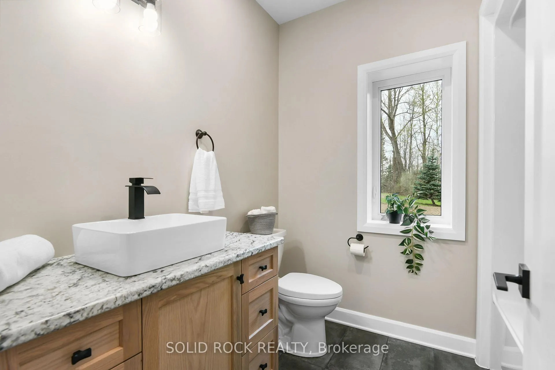 Photo 25 of 522 Heather Place, Whitewater Region, Whitewater Region — HOMEH
