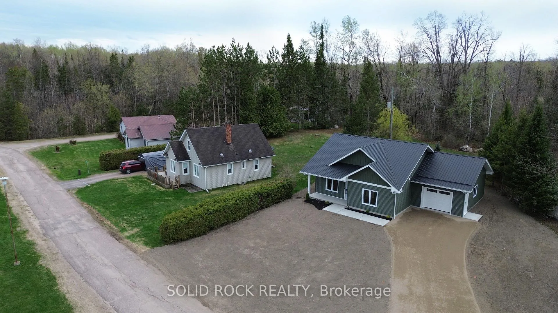 Photo 36 of 522 Heather Place, Whitewater Region, Whitewater Region — HOMEH