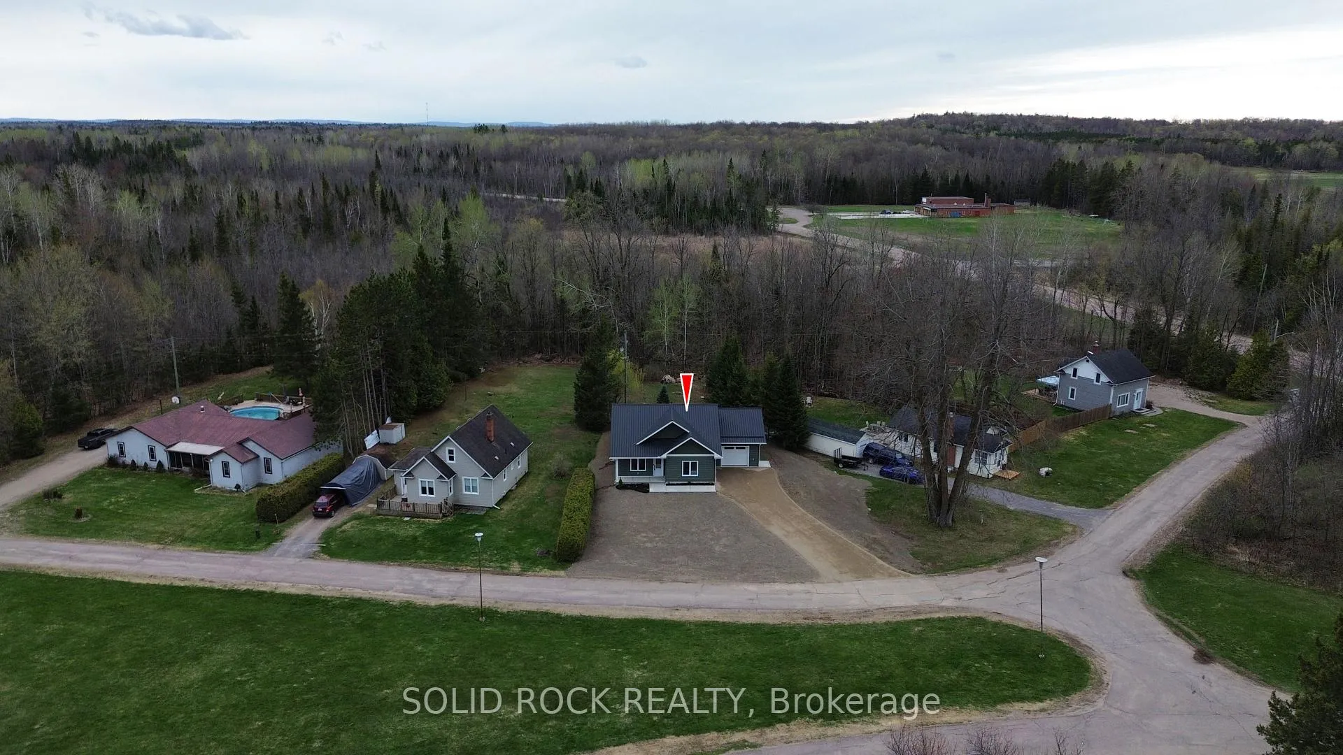 Photo 37 of 522 Heather Place, Whitewater Region, Whitewater Region — HOMEH