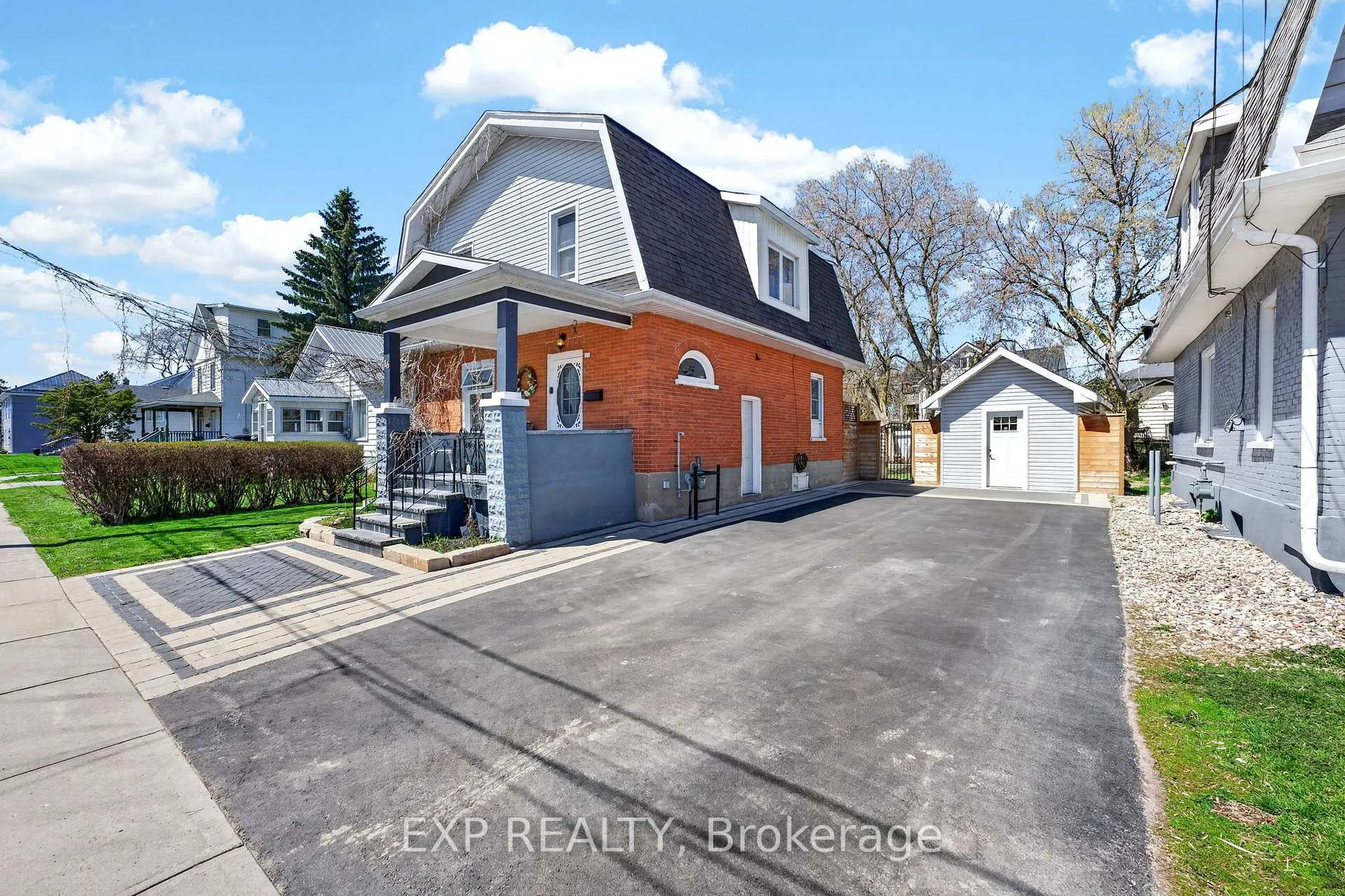 Photo 2 of 16 Burton Street, Belleville, Belleville Ward — HOMEH