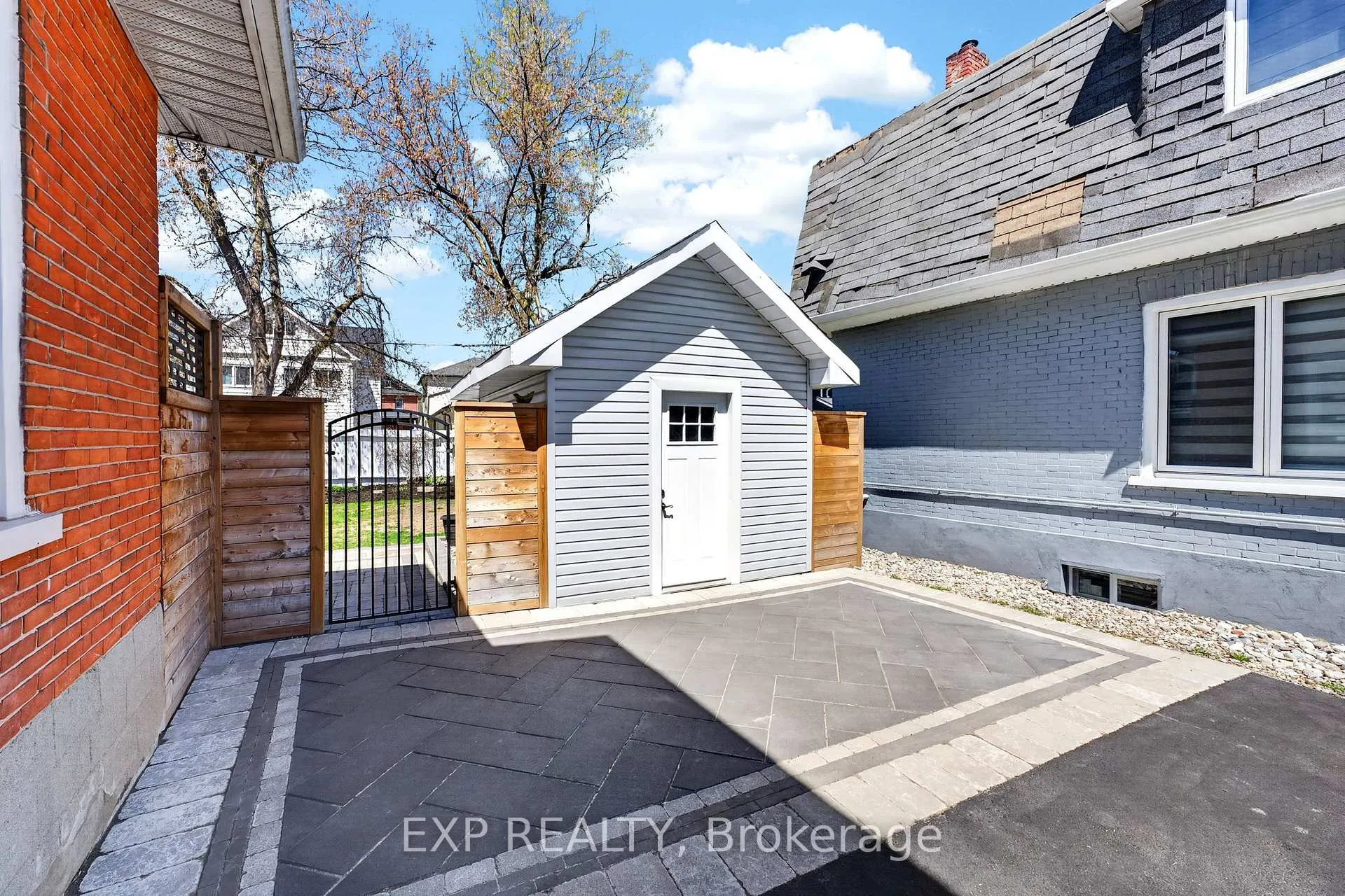 Photo 27 of 16 Burton Street, Belleville, Belleville Ward — HOMEH