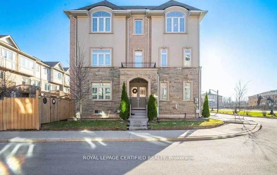 Photo 1 of 75 Borers Creek Circle, Hamilton, Waterdown — HOMEH