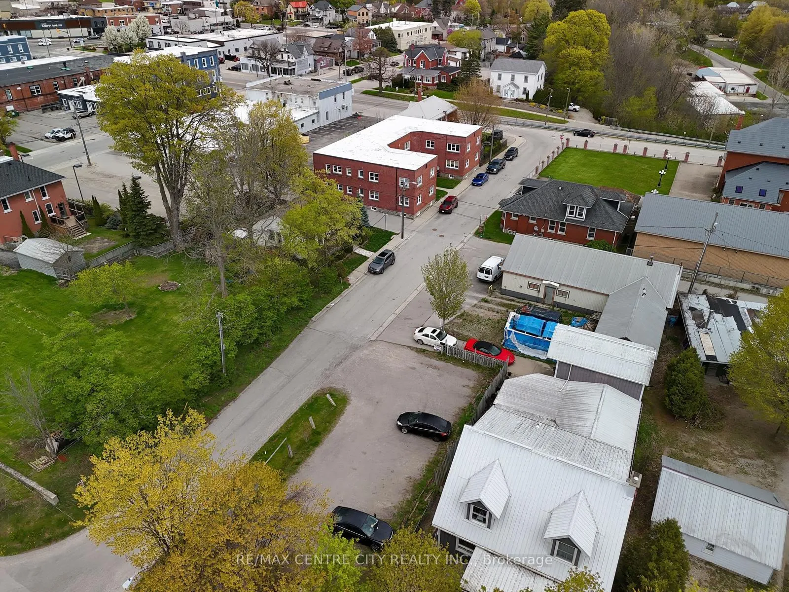 Photo 42 of 4 Prospect Street, Tillsonburg — HOMEH