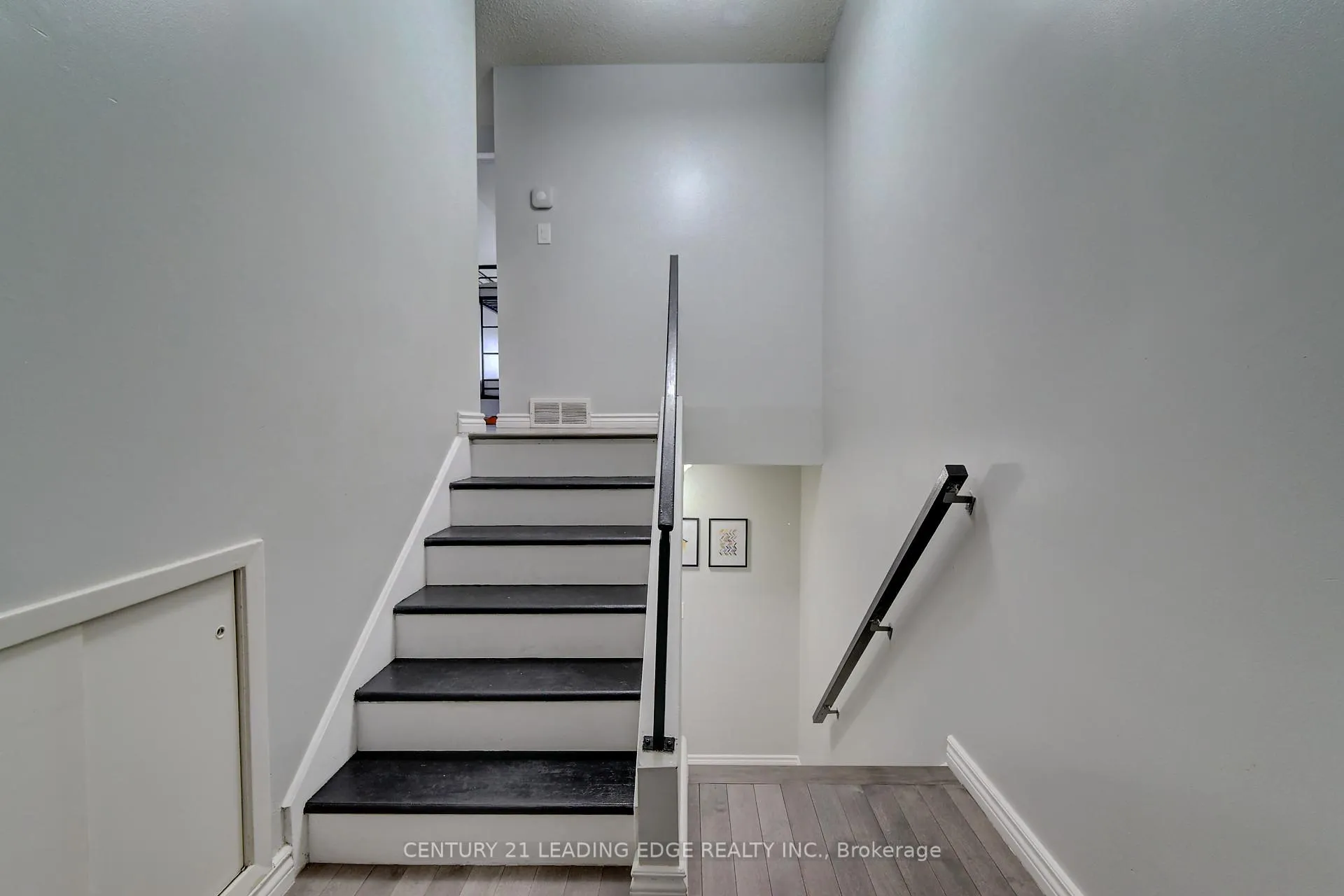 Photo 9 of Unit 8, 85 Albright Road, Hamilton, Vincent — HOMEH