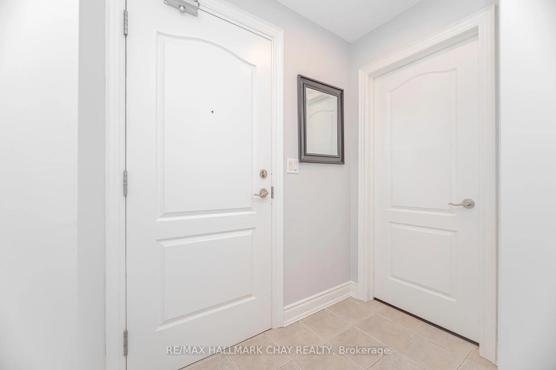 Photo 6 of Unit 105, 78 Sunset Boulevard, New Tecumseth, Alliston — HOMEH
