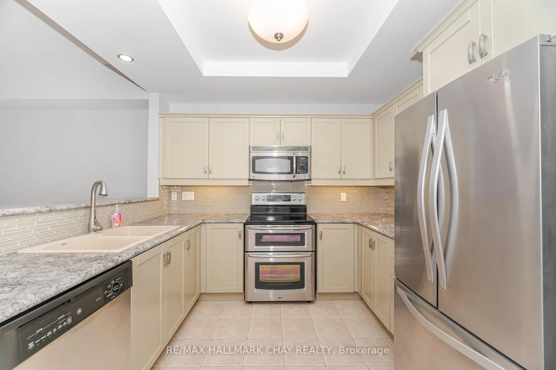 Photo 8 of Unit 105, 78 Sunset Boulevard, New Tecumseth, Alliston — HOMEH