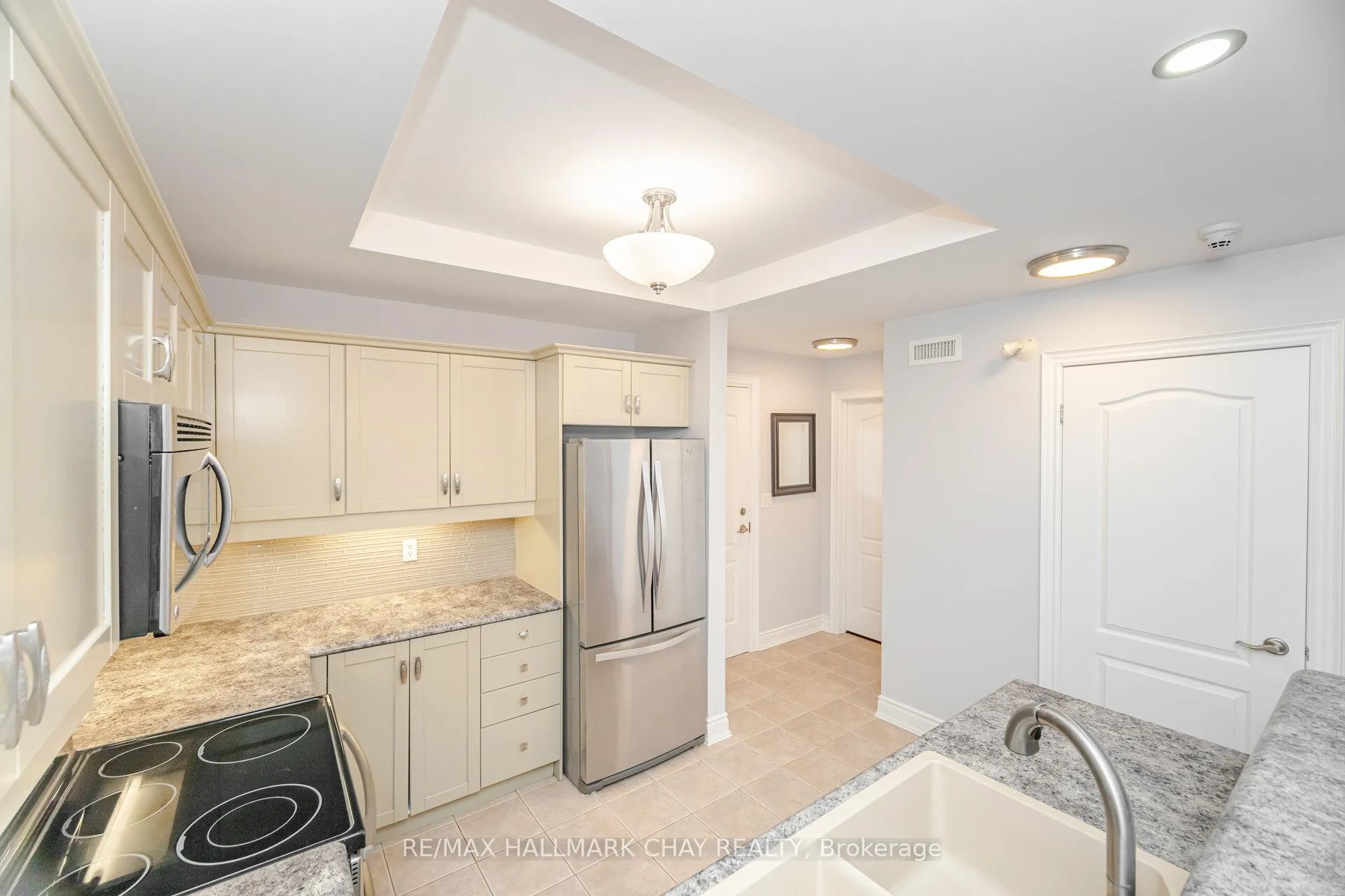 Photo 9 of Unit 105, 78 Sunset Boulevard, New Tecumseth, Alliston — HOMEH