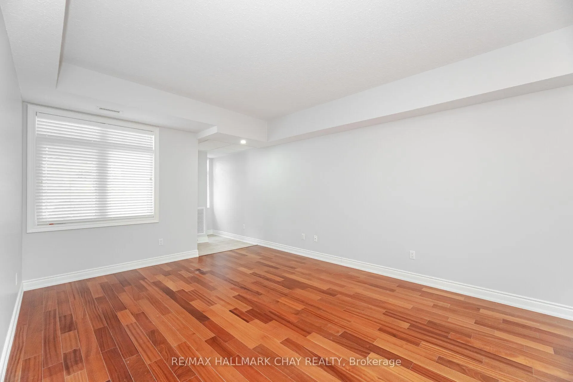 Photo 14 of Unit 105, 78 Sunset Boulevard, New Tecumseth, Alliston — HOMEH