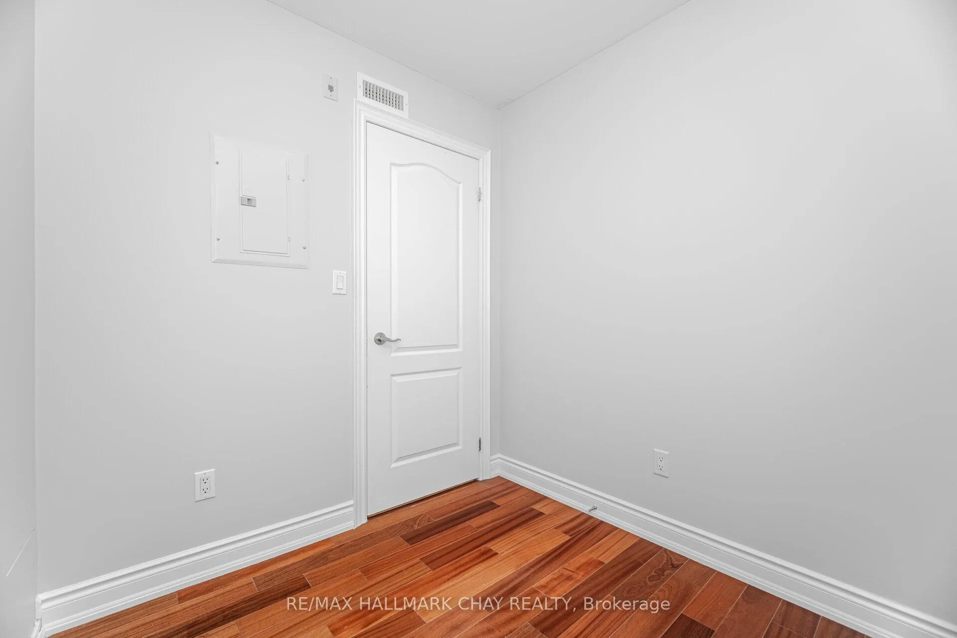 Photo 21 of Unit 105, 78 Sunset Boulevard, New Tecumseth, Alliston — HOMEH