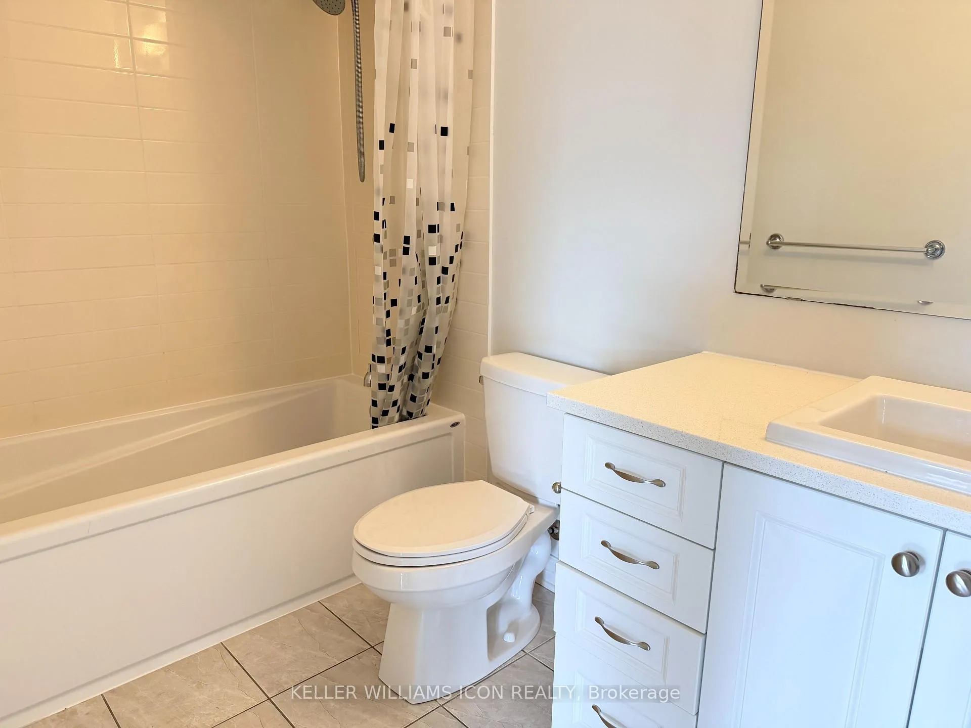 Photo 10 of 701 Capricorn Circle, Ottawa, Riverside South/Gloucester Glen — HOMEH