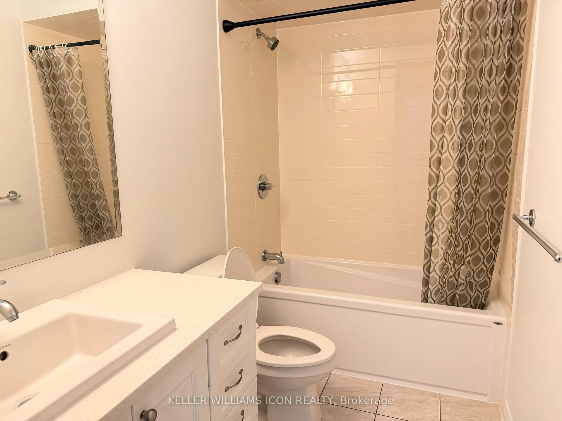 Photo 13 of 701 Capricorn Circle, Ottawa, Riverside South/Gloucester Glen — HOMEH