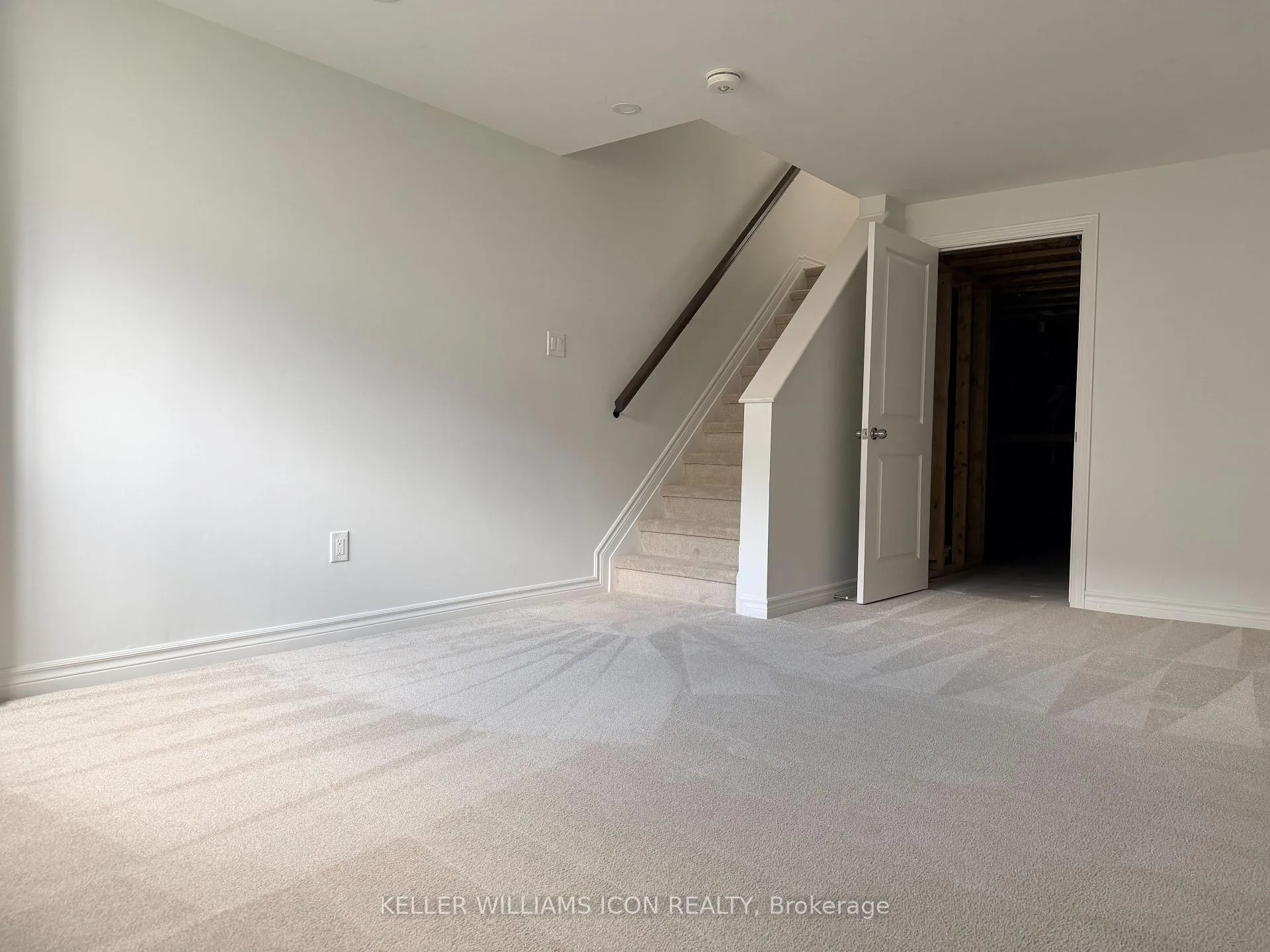 Photo 14 of 701 Capricorn Circle, Ottawa, Riverside South/Gloucester Glen — HOMEH