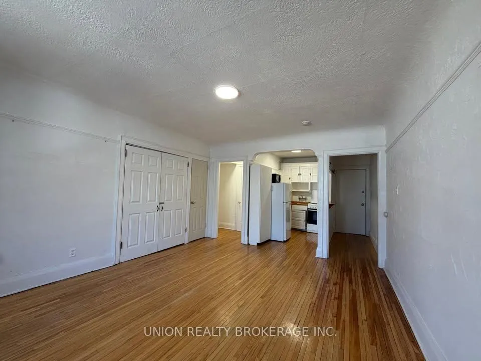 Photo 4 of Unit 35, 84 Willow Avenue, Toronto, The Beaches — HOMEH