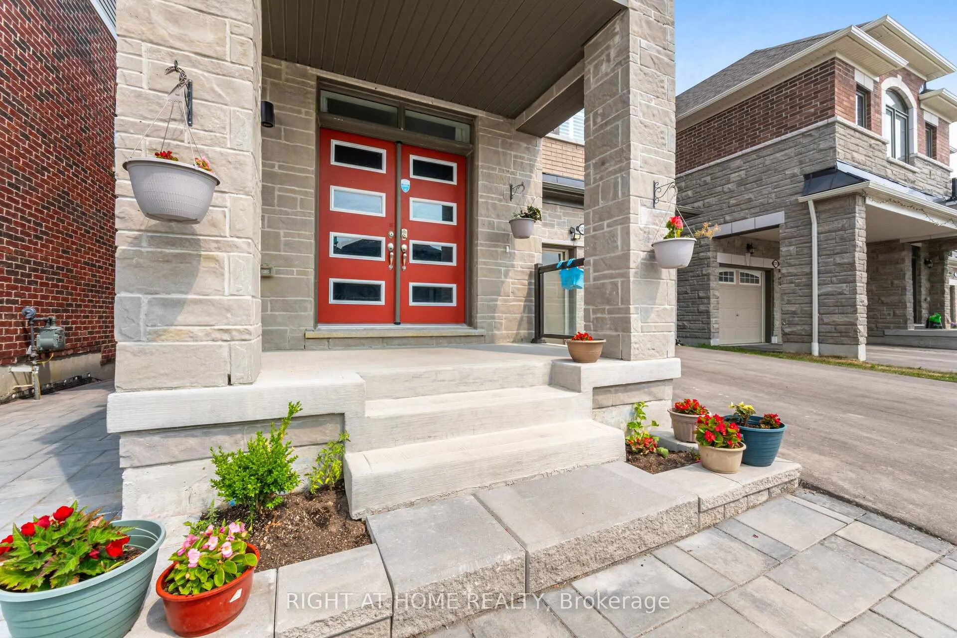 Photo 3 of 3281 Turnstone Boulevard, Pickering, Rural Pickering — HOMEH