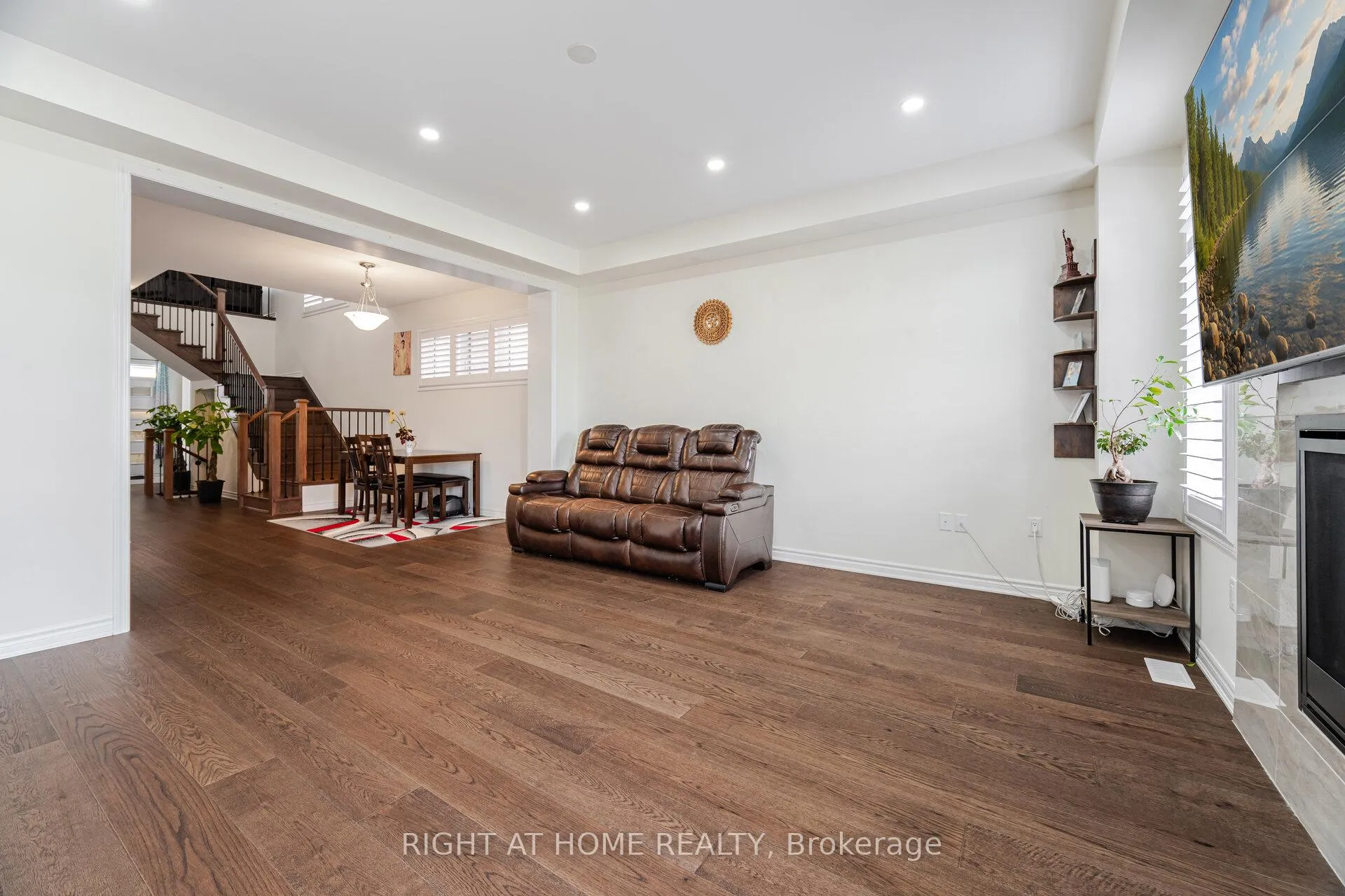 Photo 10 of 3281 Turnstone Boulevard, Pickering, Rural Pickering — HOMEH