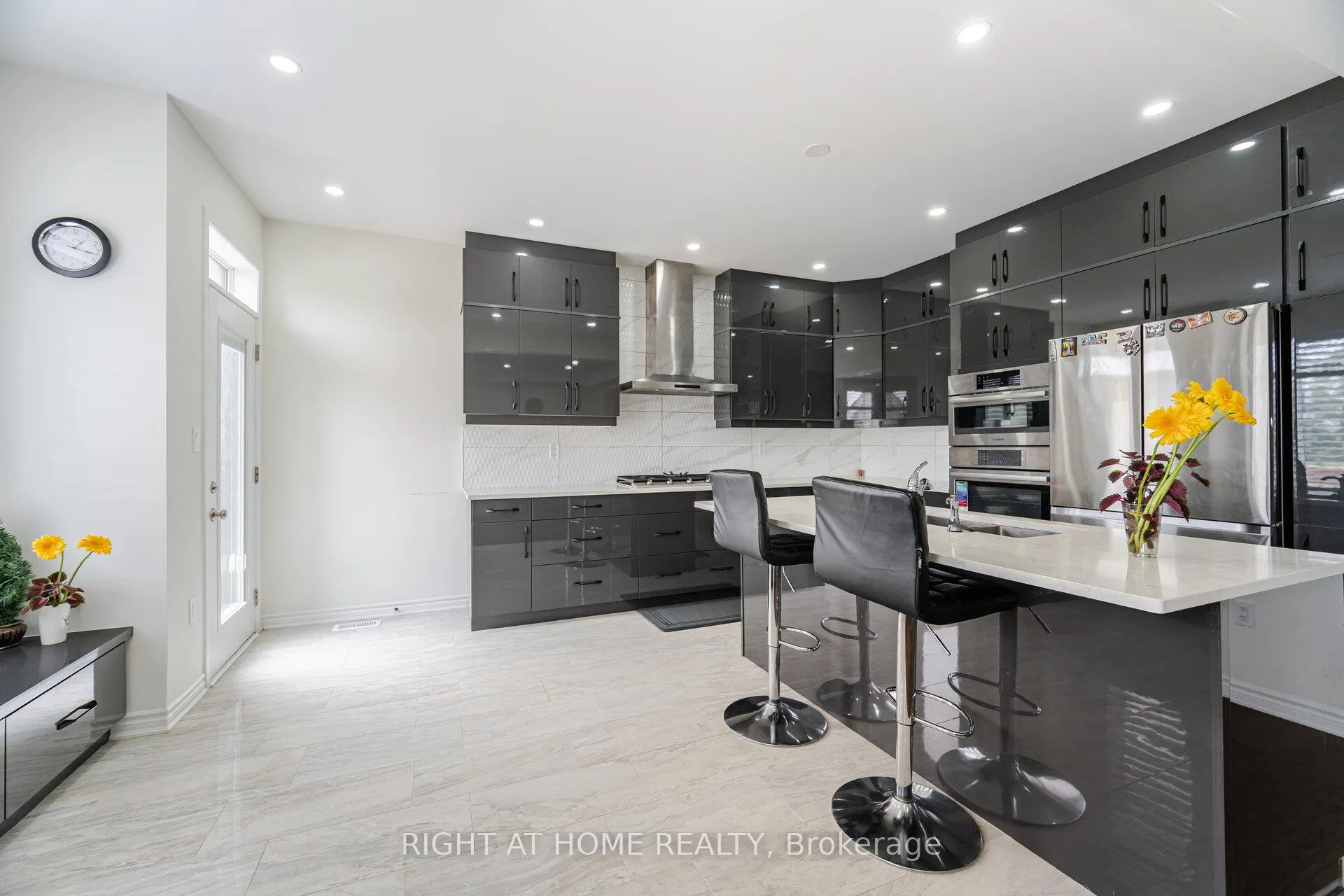Photo 13 of 3281 Turnstone Boulevard, Pickering, Rural Pickering — HOMEH