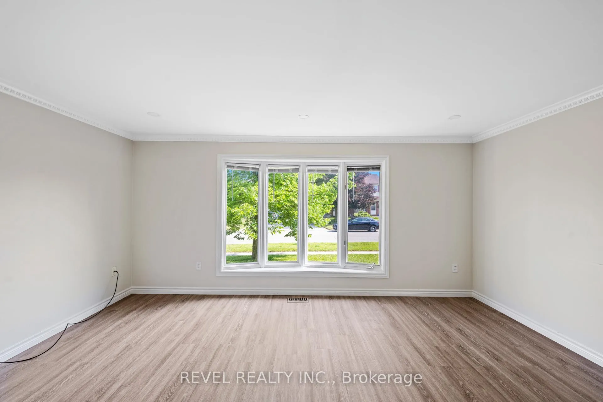 Photo 2 of 574 Mortimer Drive, Cambridge — HOMEH