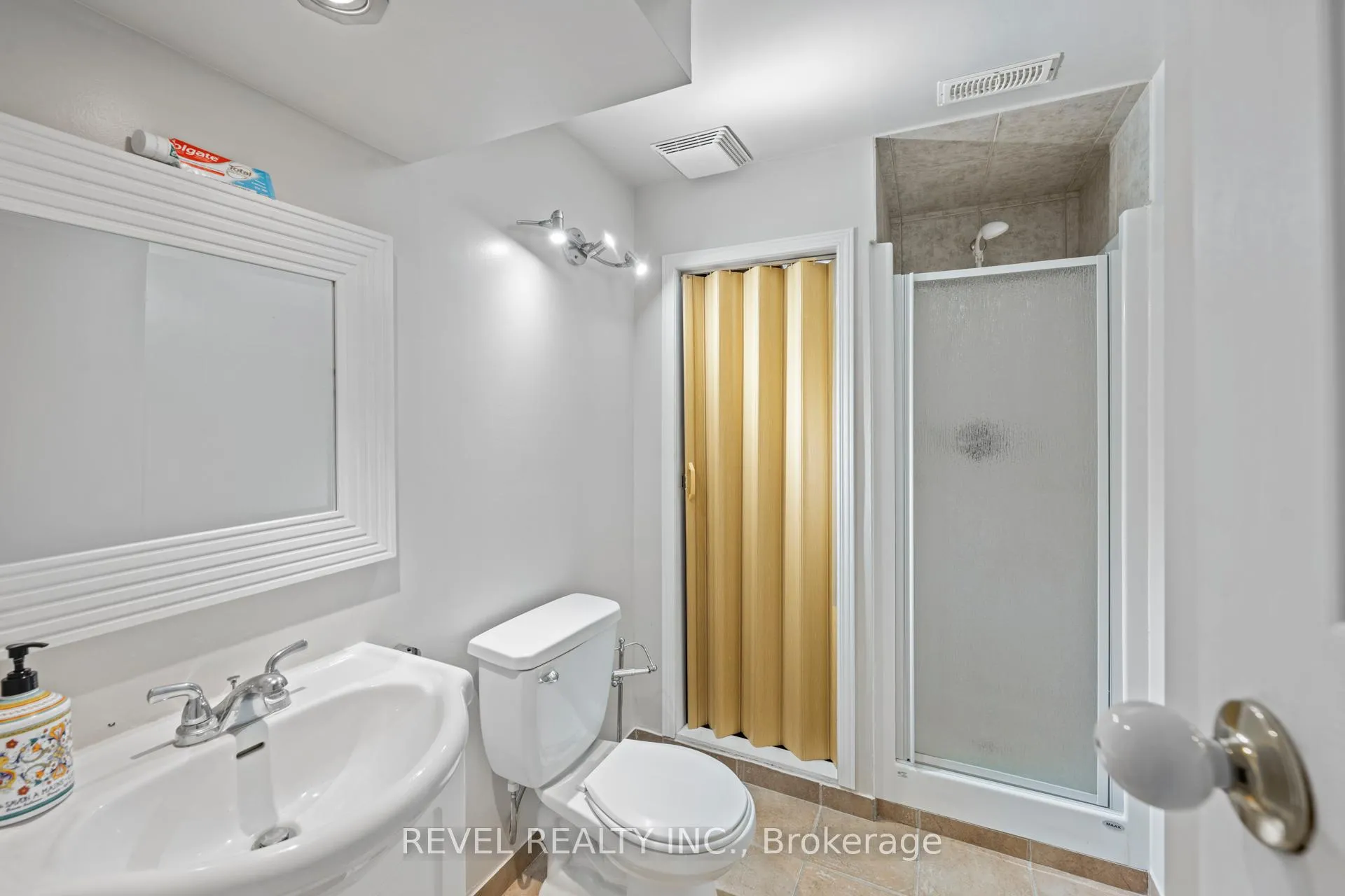 Photo 13 of 574 Mortimer Drive, Cambridge — HOMEH
