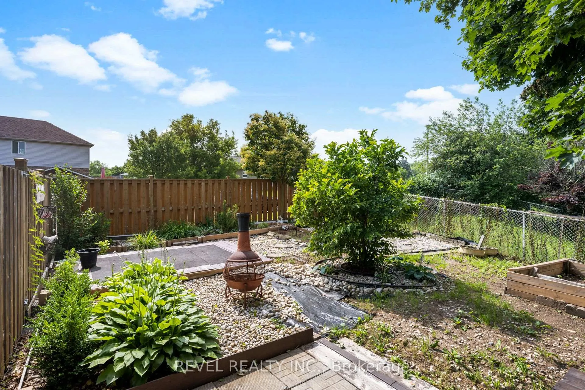 Photo 15 of 574 Mortimer Drive, Cambridge — HOMEH