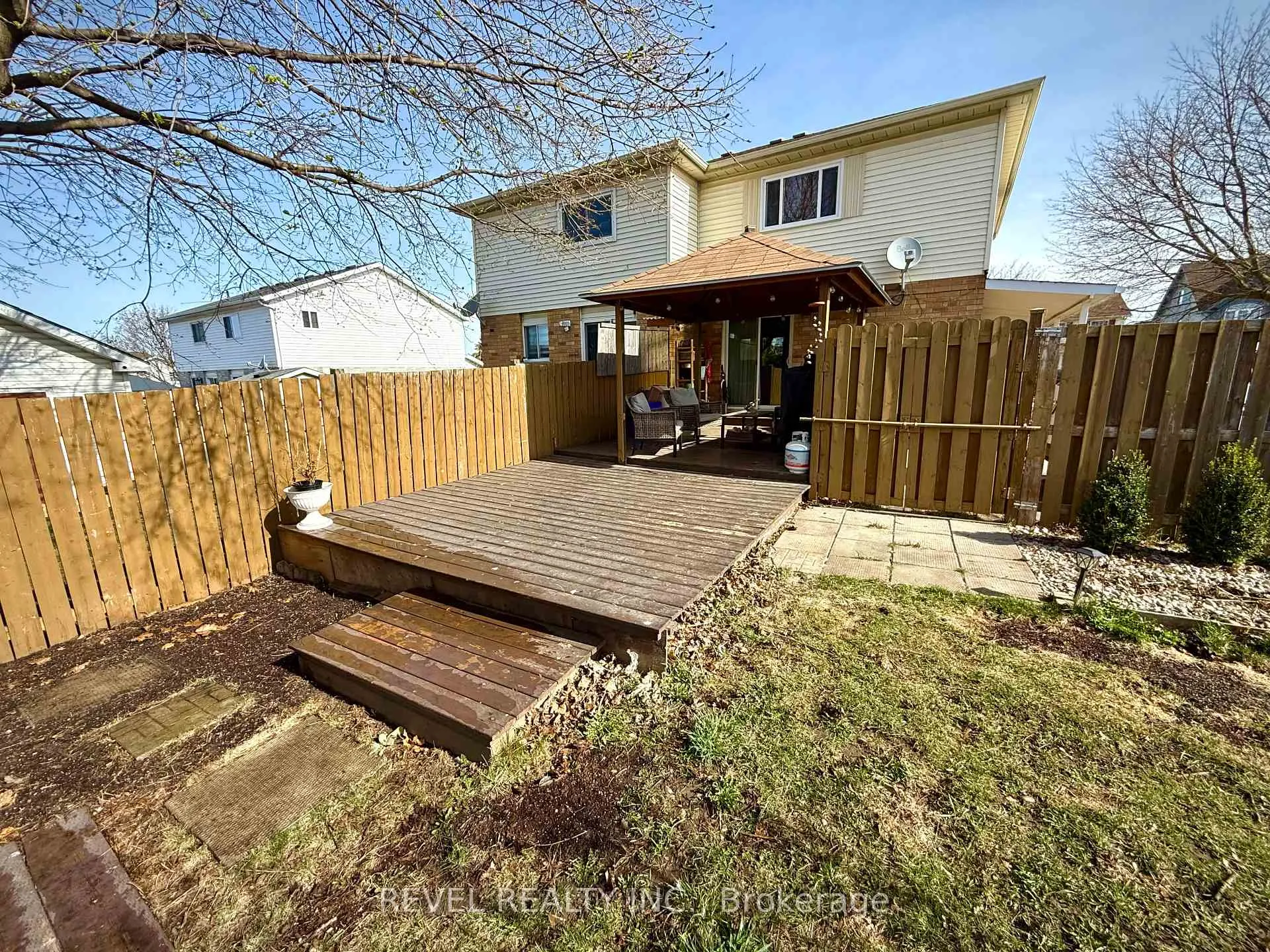 Photo 19 of 574 Mortimer Drive, Cambridge — HOMEH