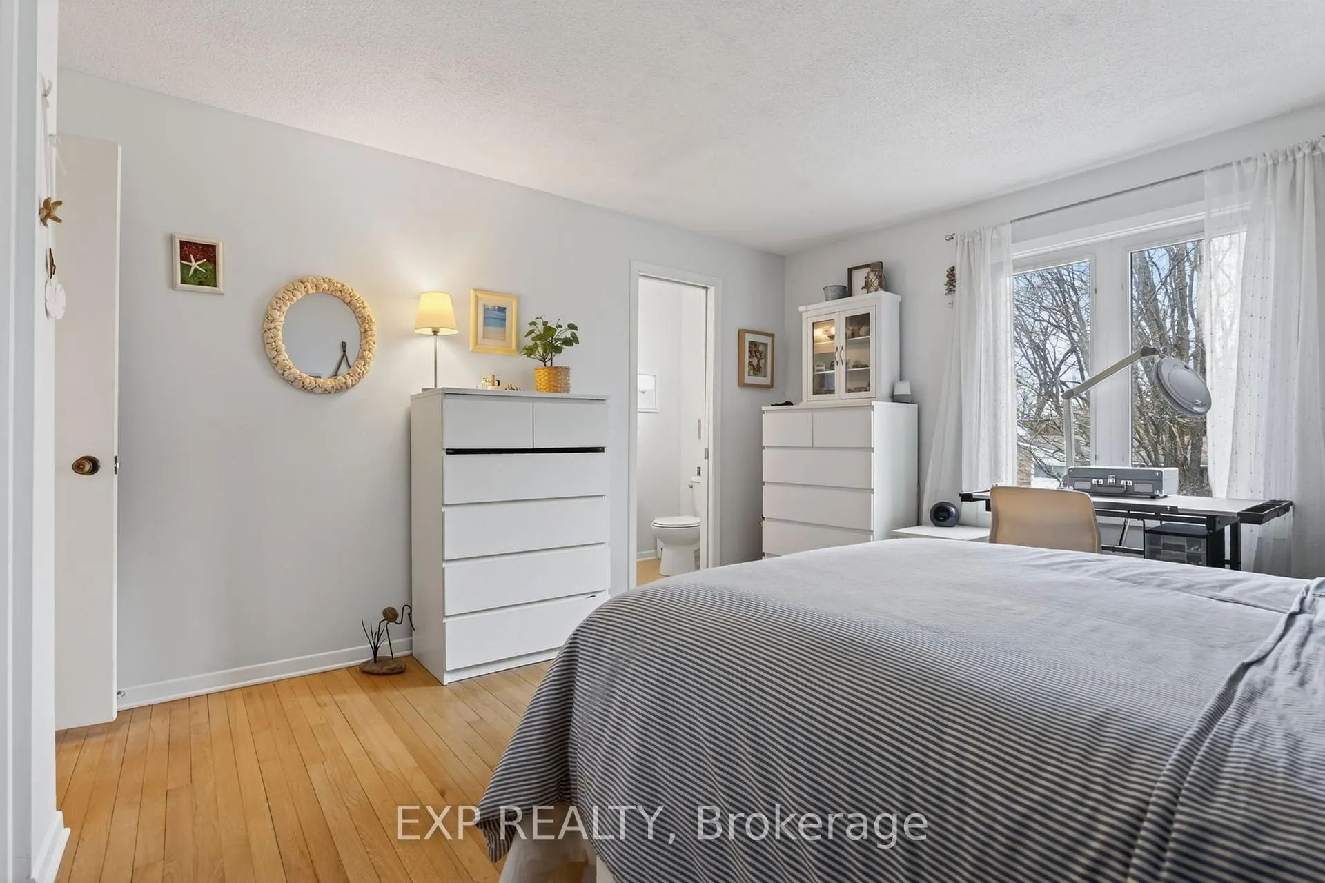 Photo 20 of 652 Glenhurst Crescent, Ottawa, Beacon Hill North — HOMEH