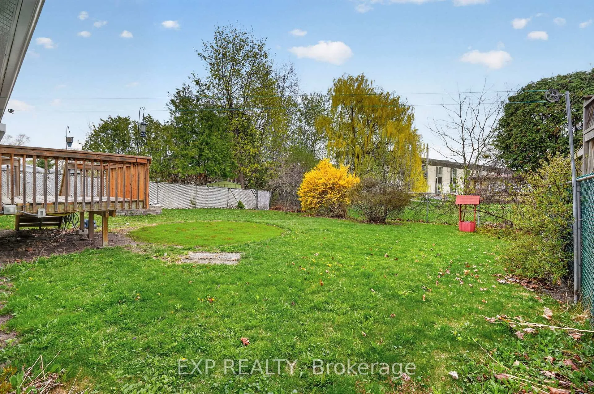 Photo 33 of 652 Glenhurst Crescent, Ottawa, Beacon Hill North — HOMEH