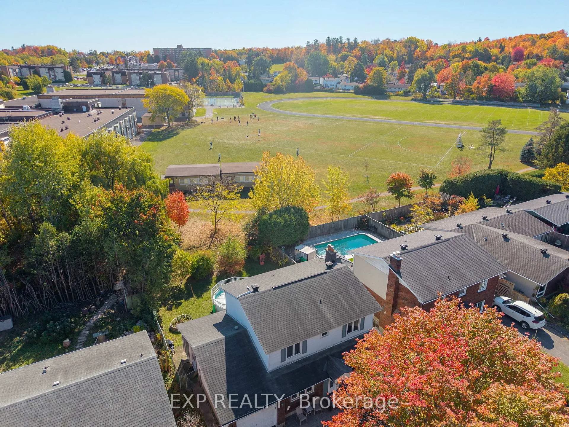Photo 35 of 652 Glenhurst Crescent, Ottawa, Beacon Hill North — HOMEH