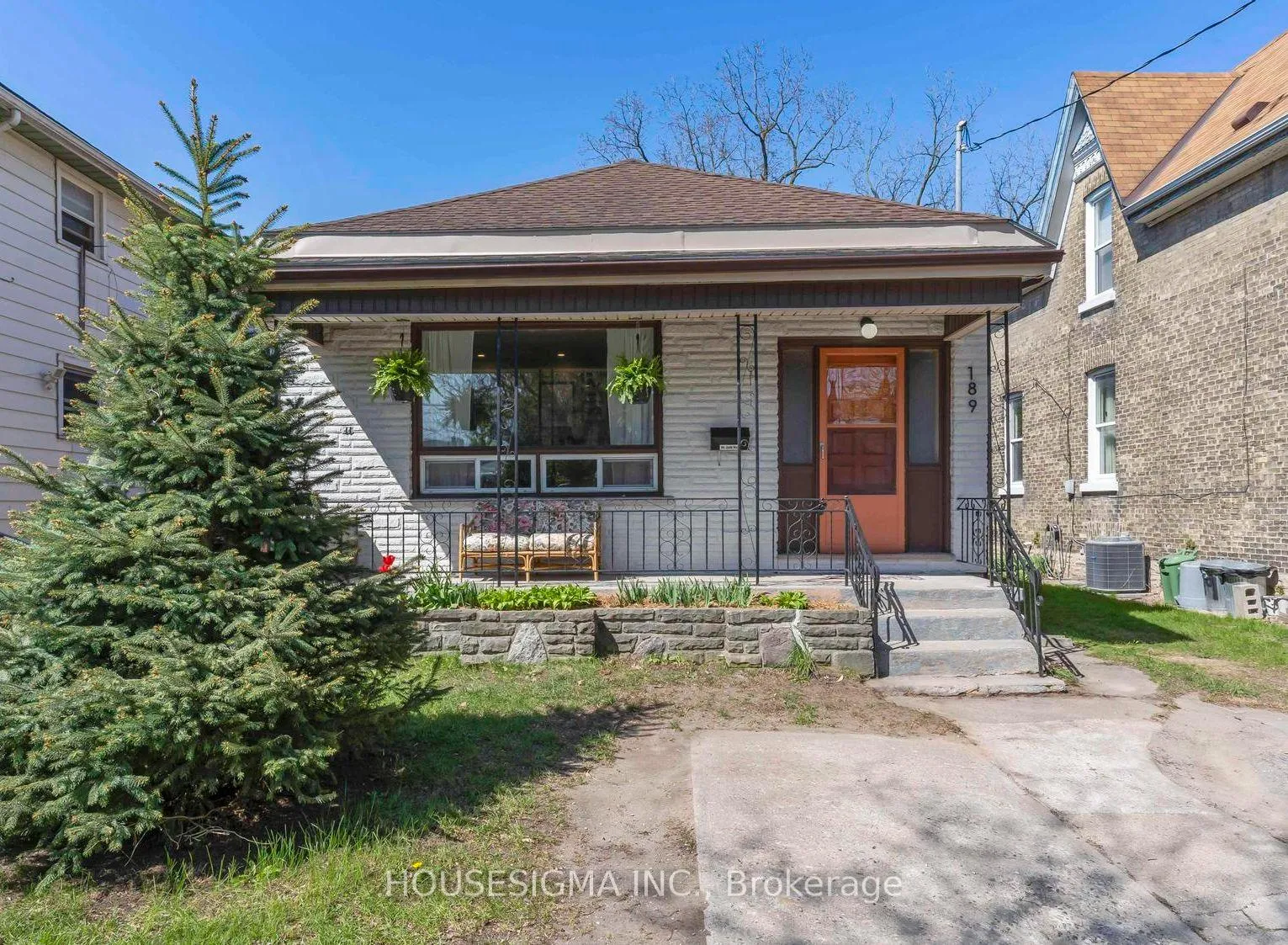 Photo 1 of 189 Colborne Street, London, East K — HOMEH