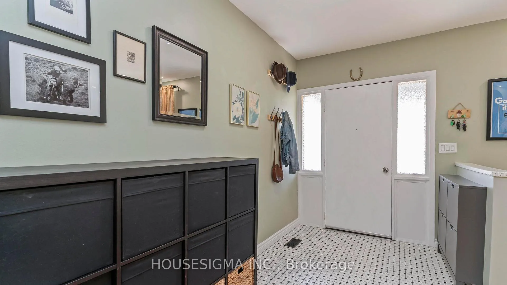 Photo 4 of 189 Colborne Street, London, East K — HOMEH