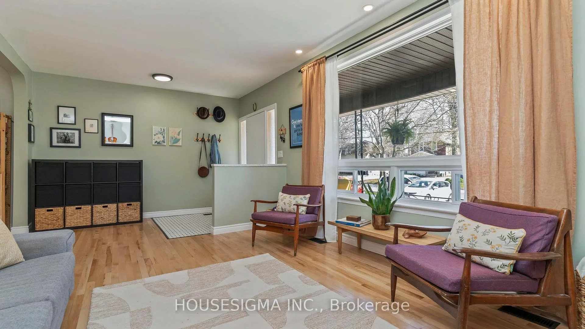 Photo 7 of 189 Colborne Street, London, East K — HOMEH