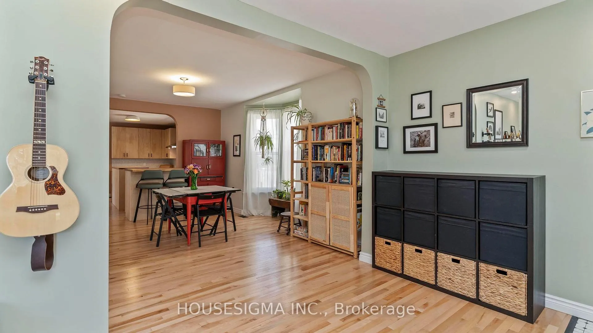 Photo 8 of 189 Colborne Street, London, East K — HOMEH