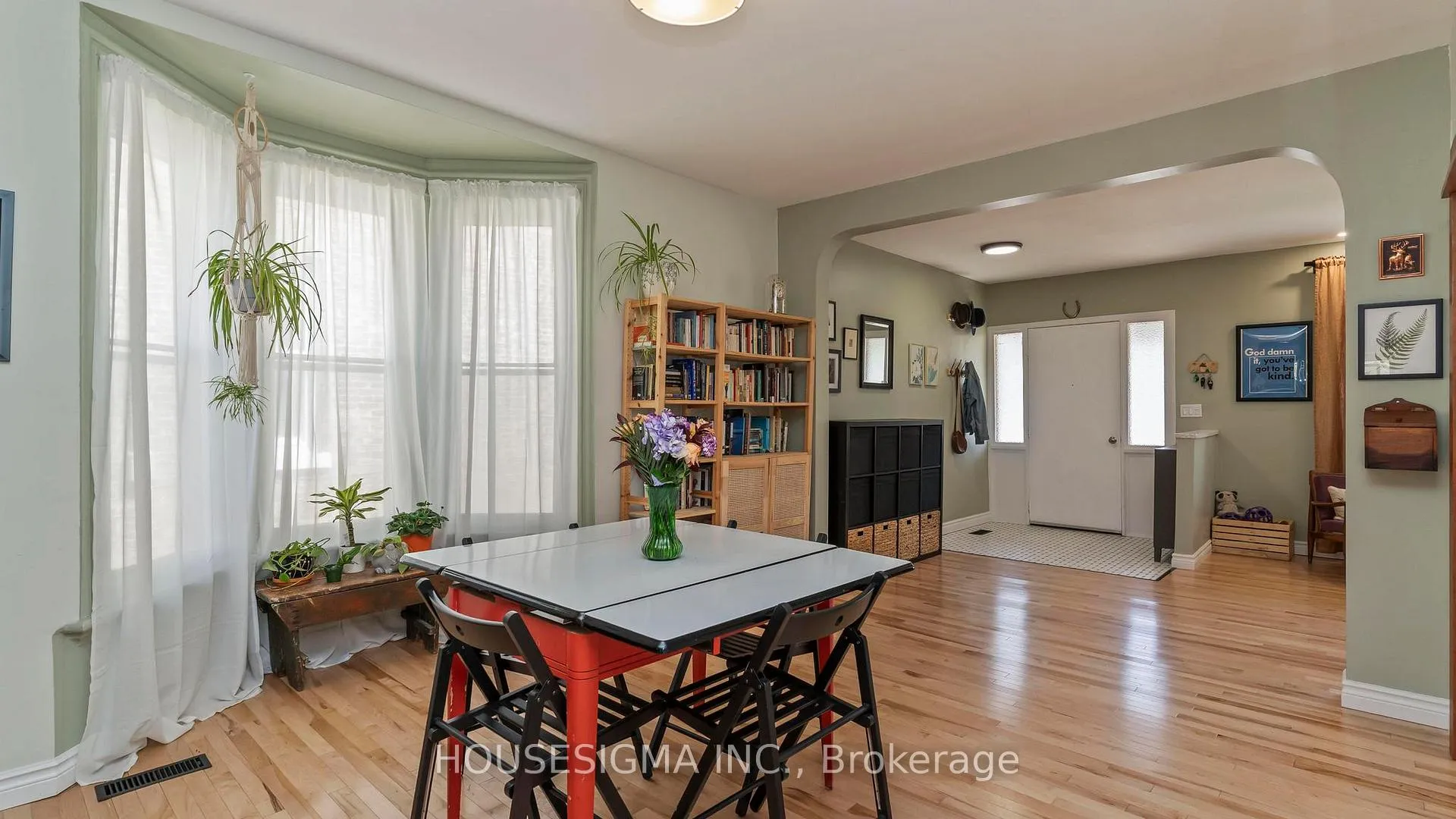 Photo 11 of 189 Colborne Street, London, East K — HOMEH
