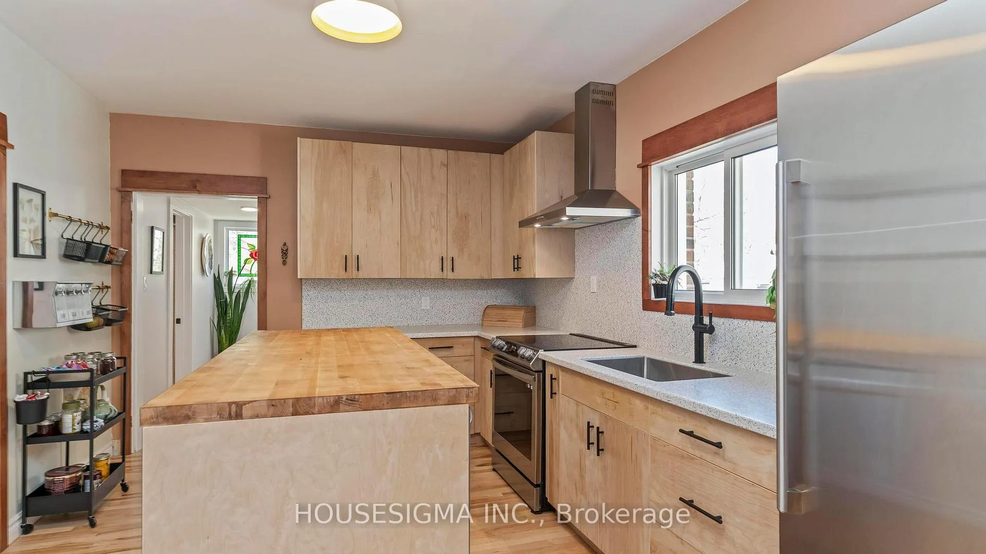 Photo 14 of 189 Colborne Street, London, East K — HOMEH