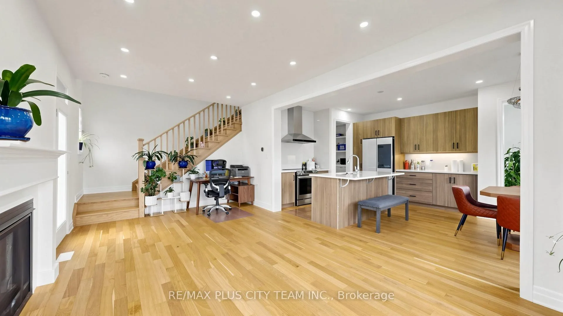 Photo 8 of 1 George Roman Avenue, Markham, Rural Markham — HOMEH