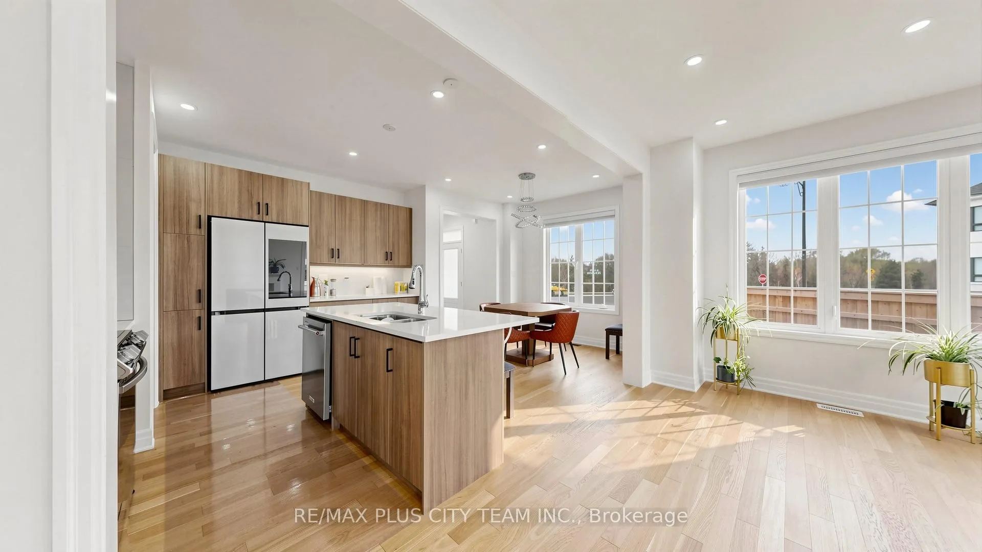 Photo 10 of 1 George Roman Avenue, Markham, Rural Markham — HOMEH