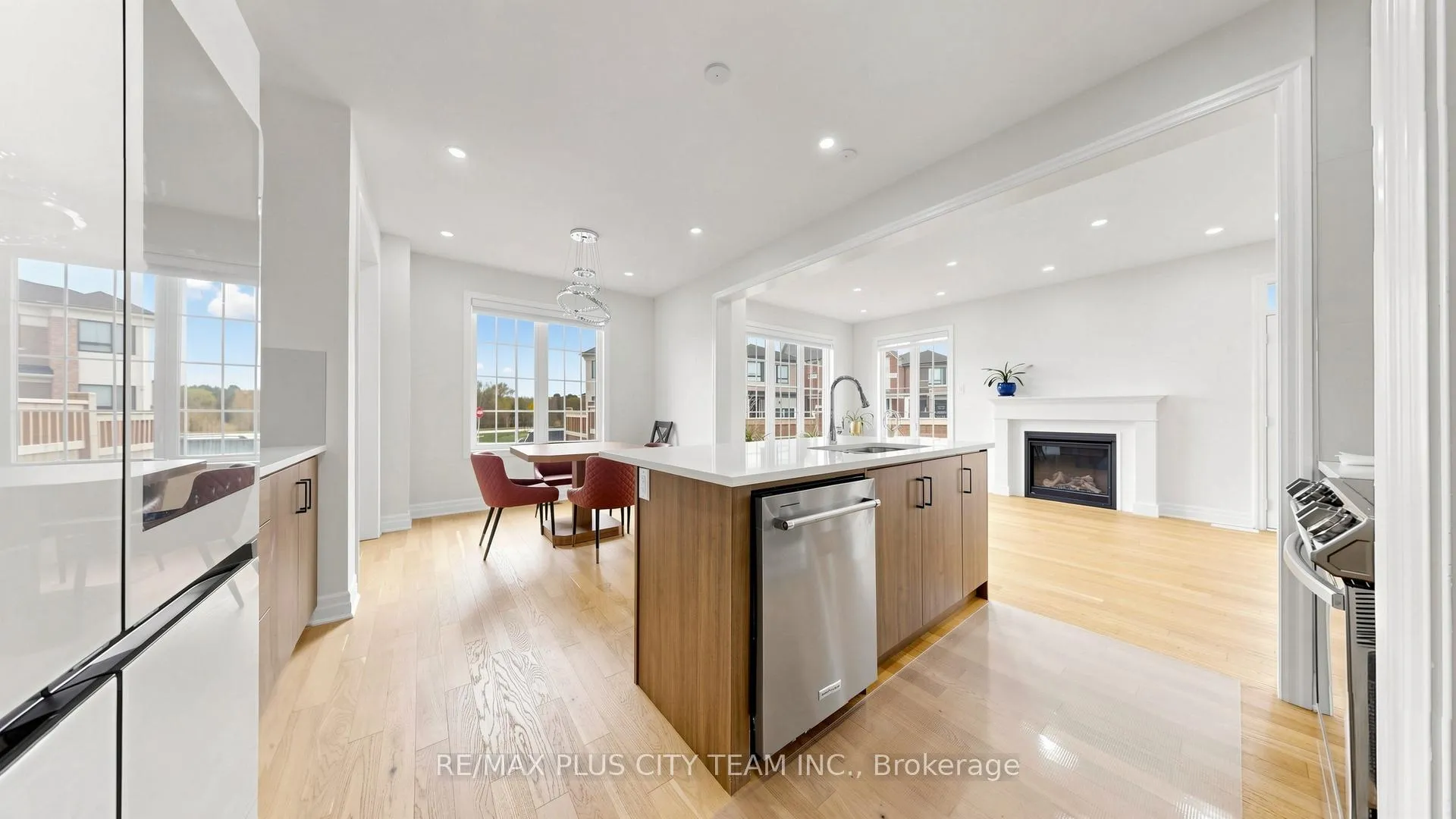 Photo 11 of 1 George Roman Avenue, Markham, Rural Markham — HOMEH