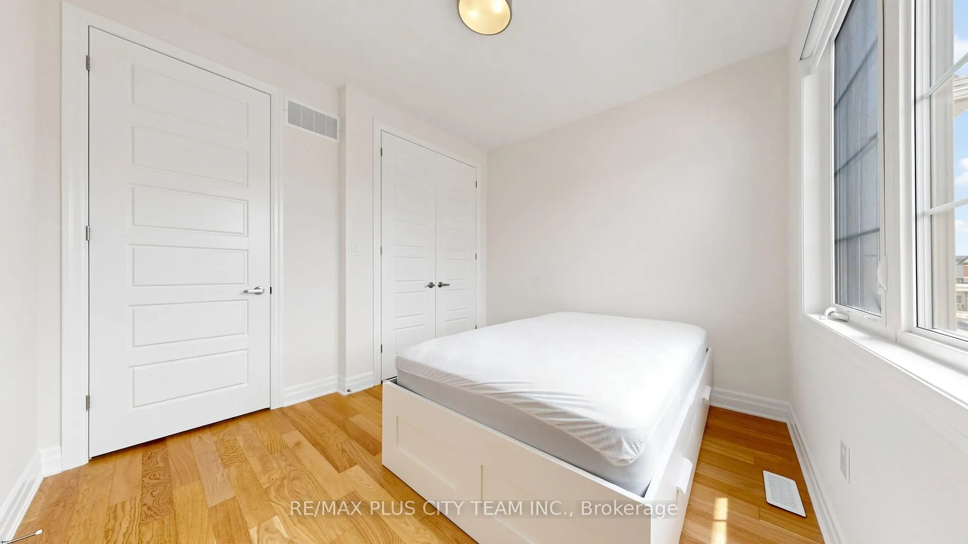Photo 31 of 1 George Roman Avenue, Markham, Rural Markham — HOMEH