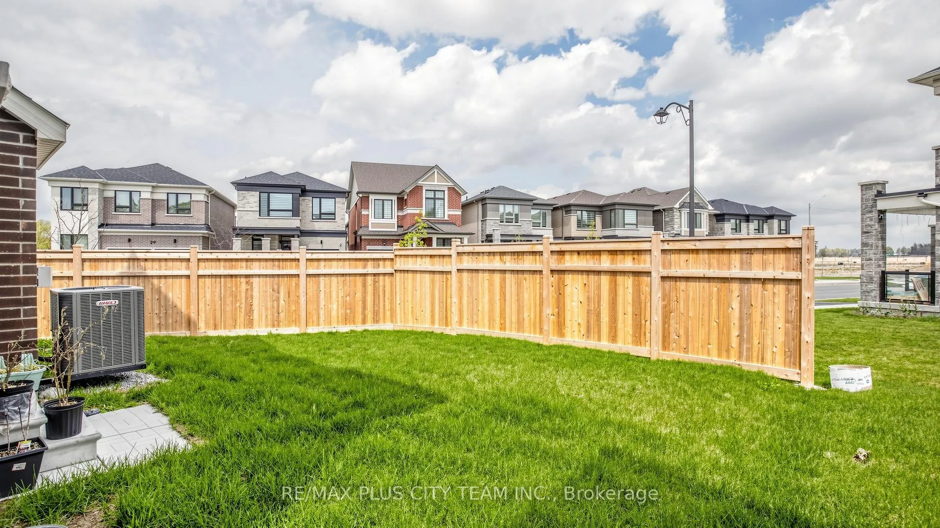 Photo 47 of 1 George Roman Avenue, Markham, Rural Markham — HOMEH
