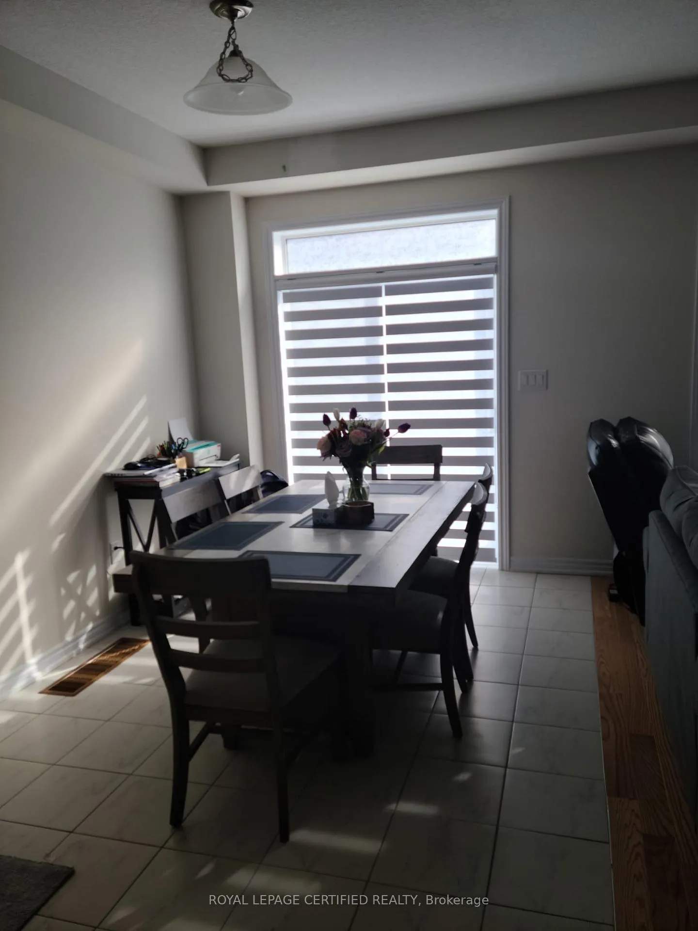 Photo 2 of 54 Lillian Way, Haldimand — HOMEH