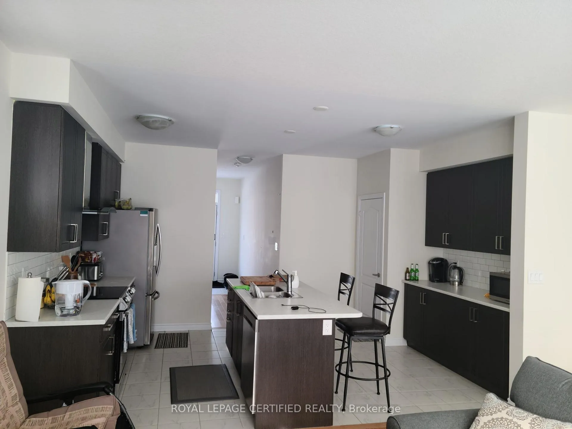 Photo 4 of 54 Lillian Way, Haldimand — HOMEH