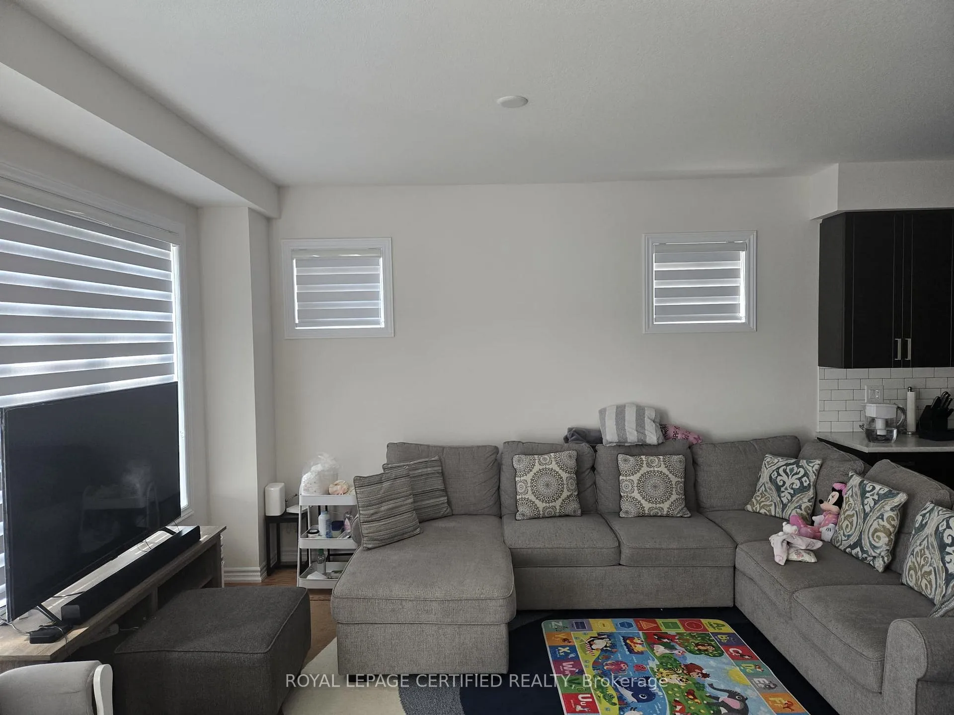 Photo 6 of 54 Lillian Way, Haldimand — HOMEH