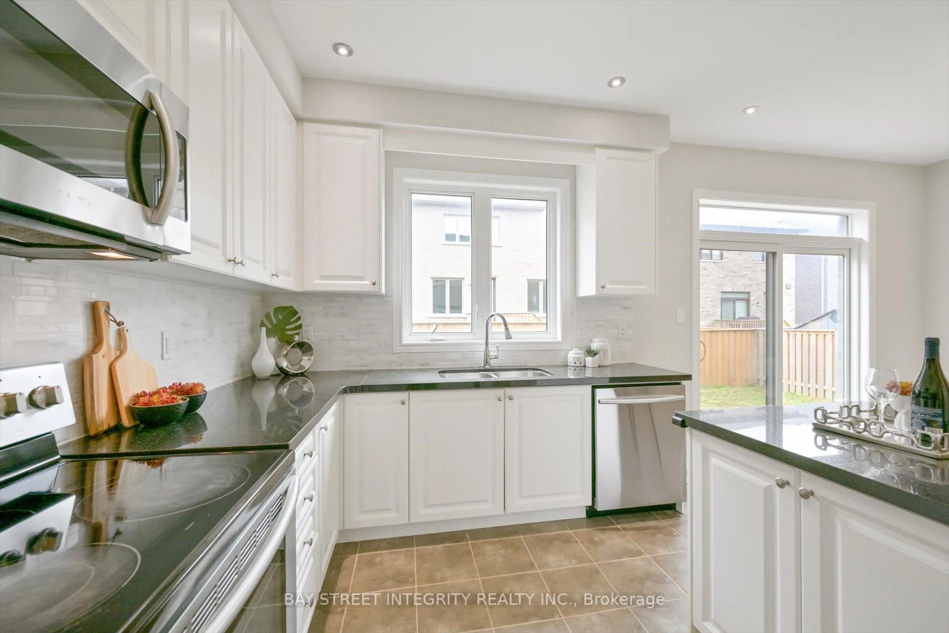 Photo 14 of 99 Greenspire Avenue, Markham, Wismer — HOMEH