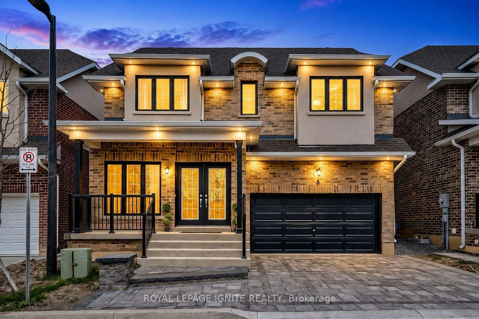 Photo 1 of Unit 6, 1741 Fairport Road, Pickering, Dunbarton — HOMEH