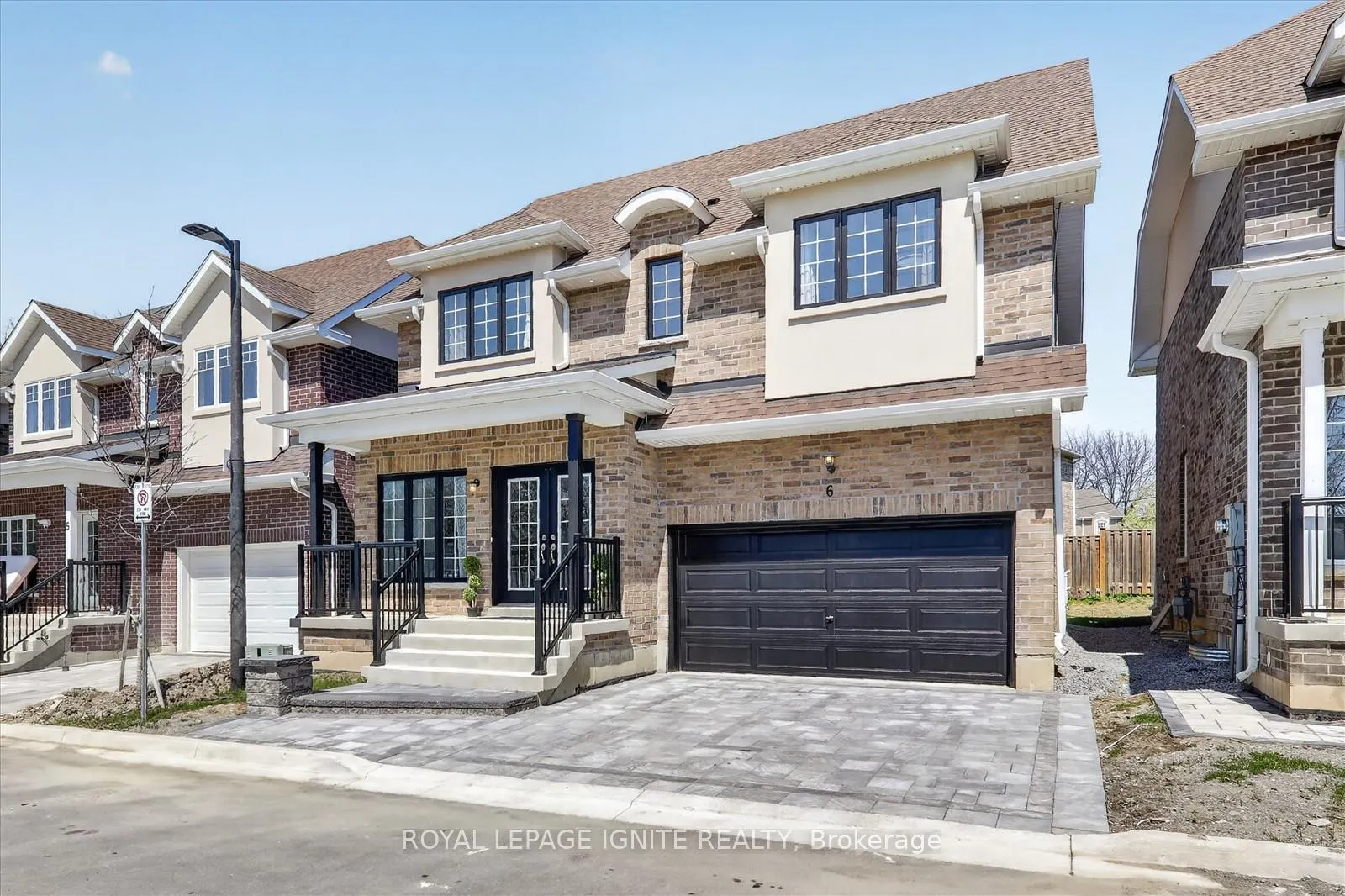 Photo 3 of Unit 6, 1741 Fairport Road, Pickering, Dunbarton — HOMEH