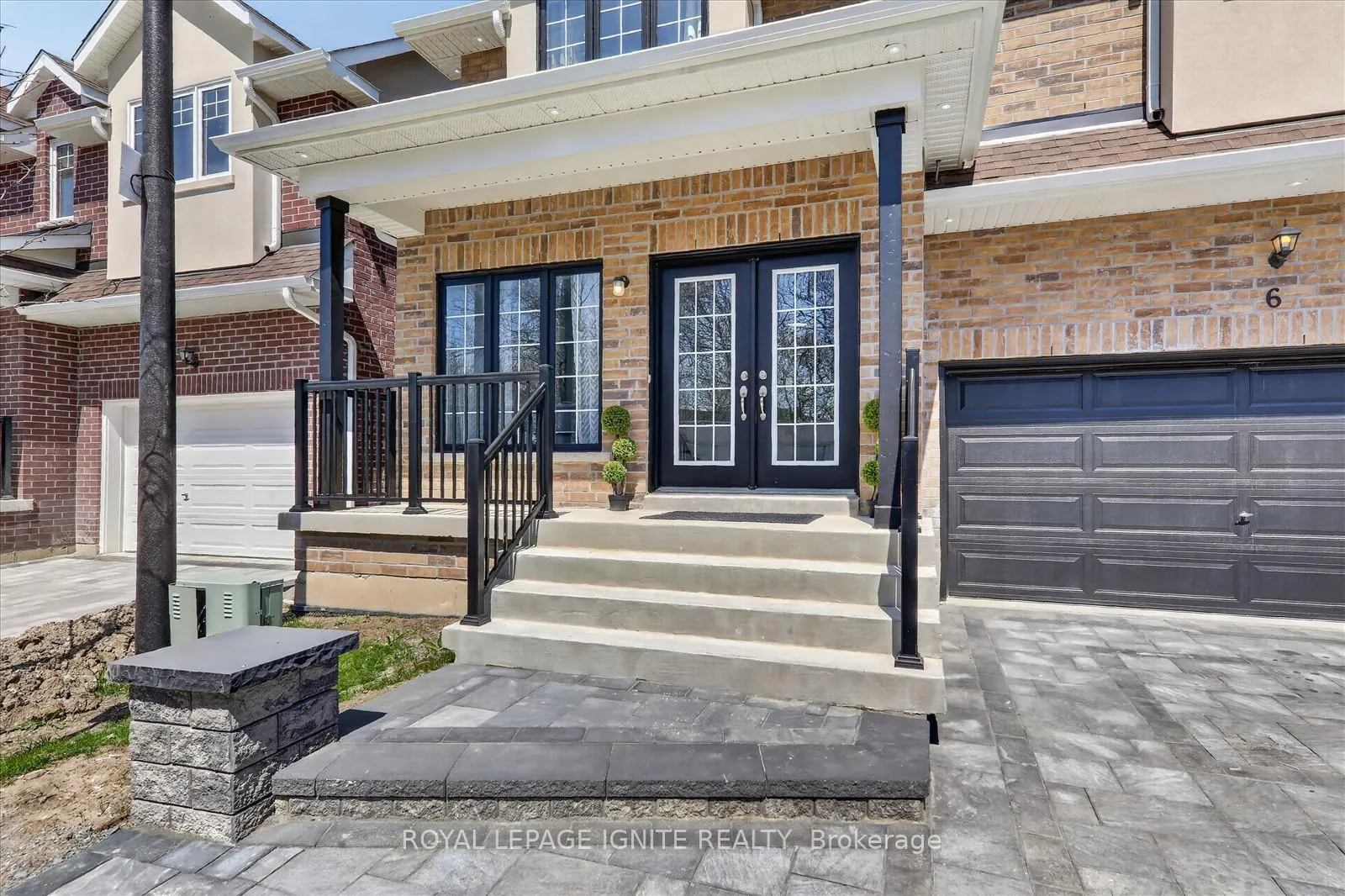 Photo 5 of Unit 6, 1741 Fairport Road, Pickering, Dunbarton — HOMEH