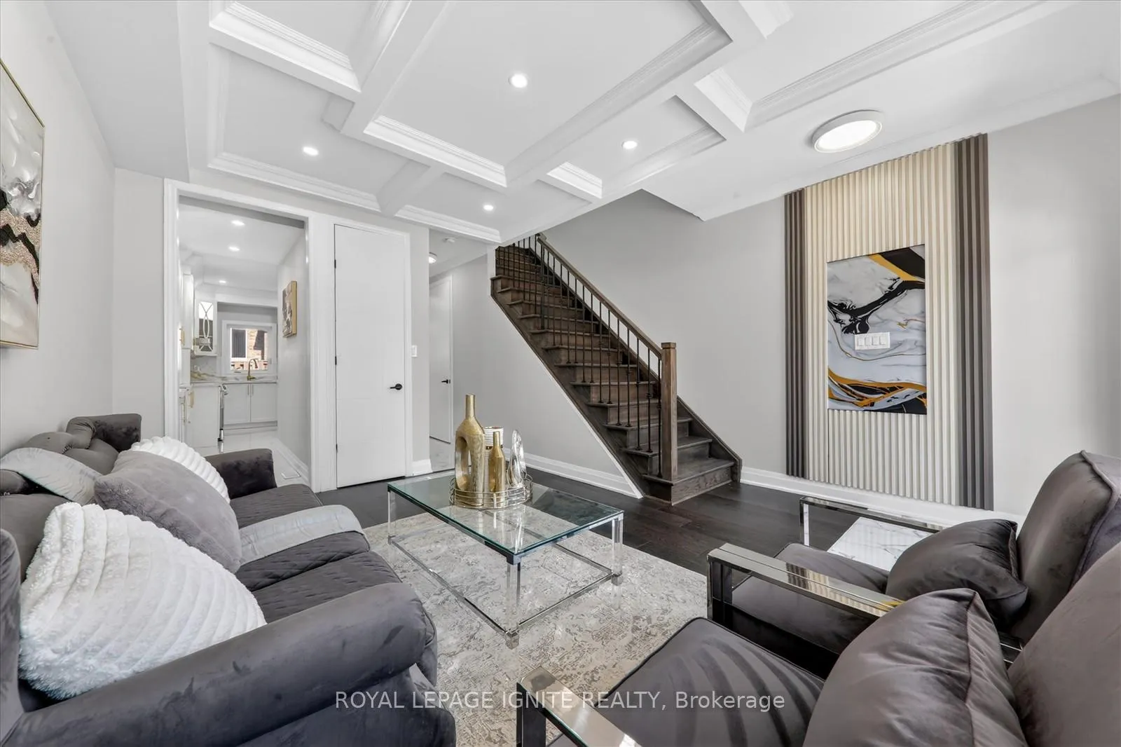 Photo 10 of Unit 6, 1741 Fairport Road, Pickering, Dunbarton — HOMEH